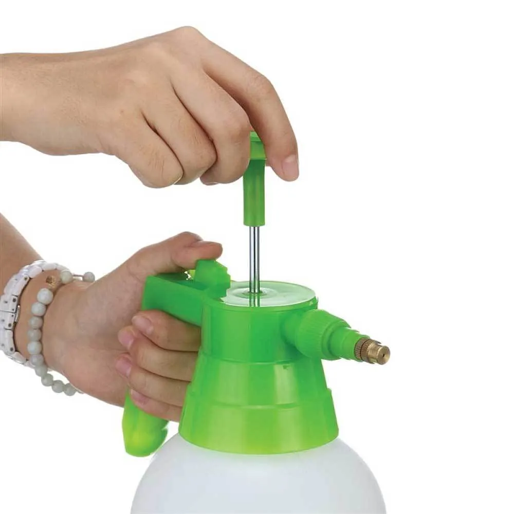 2L Hand-Held Pressure Sprayer | Plastic Garden Pump for Liquids - Portable and Convenient