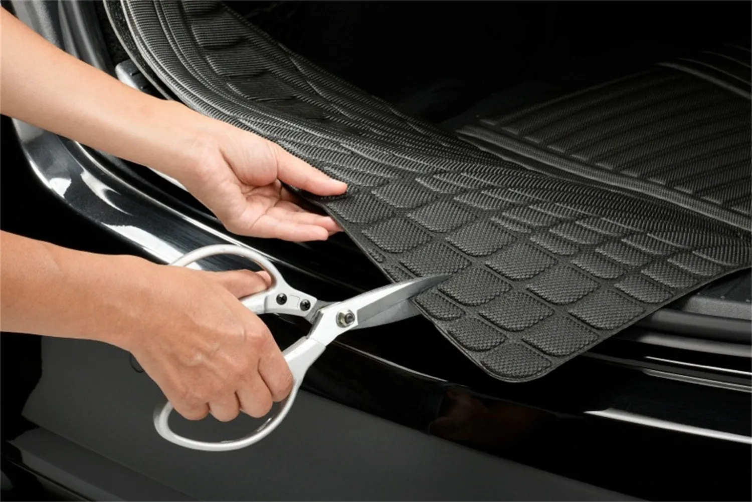 3D MAXpider 2177L-09 - Universal Cargo Liner L 55 in. x W 45.3 Black Cross Fold