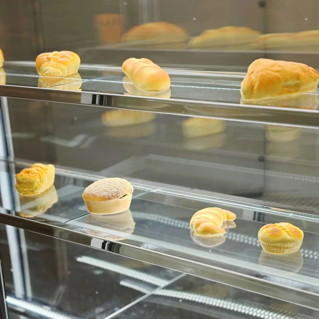 48'' Alaska Line Premium Pastry Display Warmer HIT-403