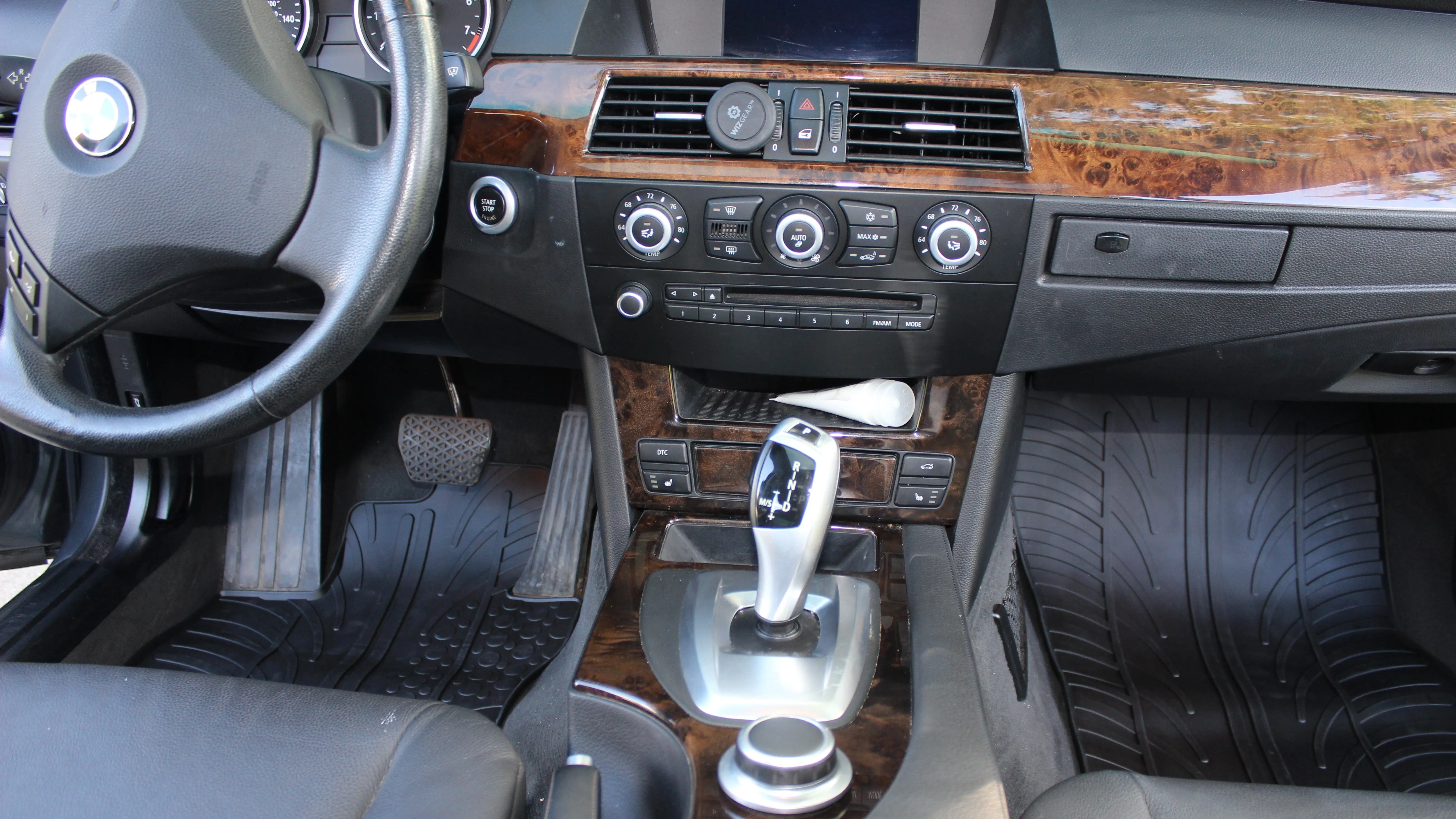 Custom Fit Floor Mats For BMW 3 Series Sedan & Wagon 323i/325i/330i (E46) 1999-2005
