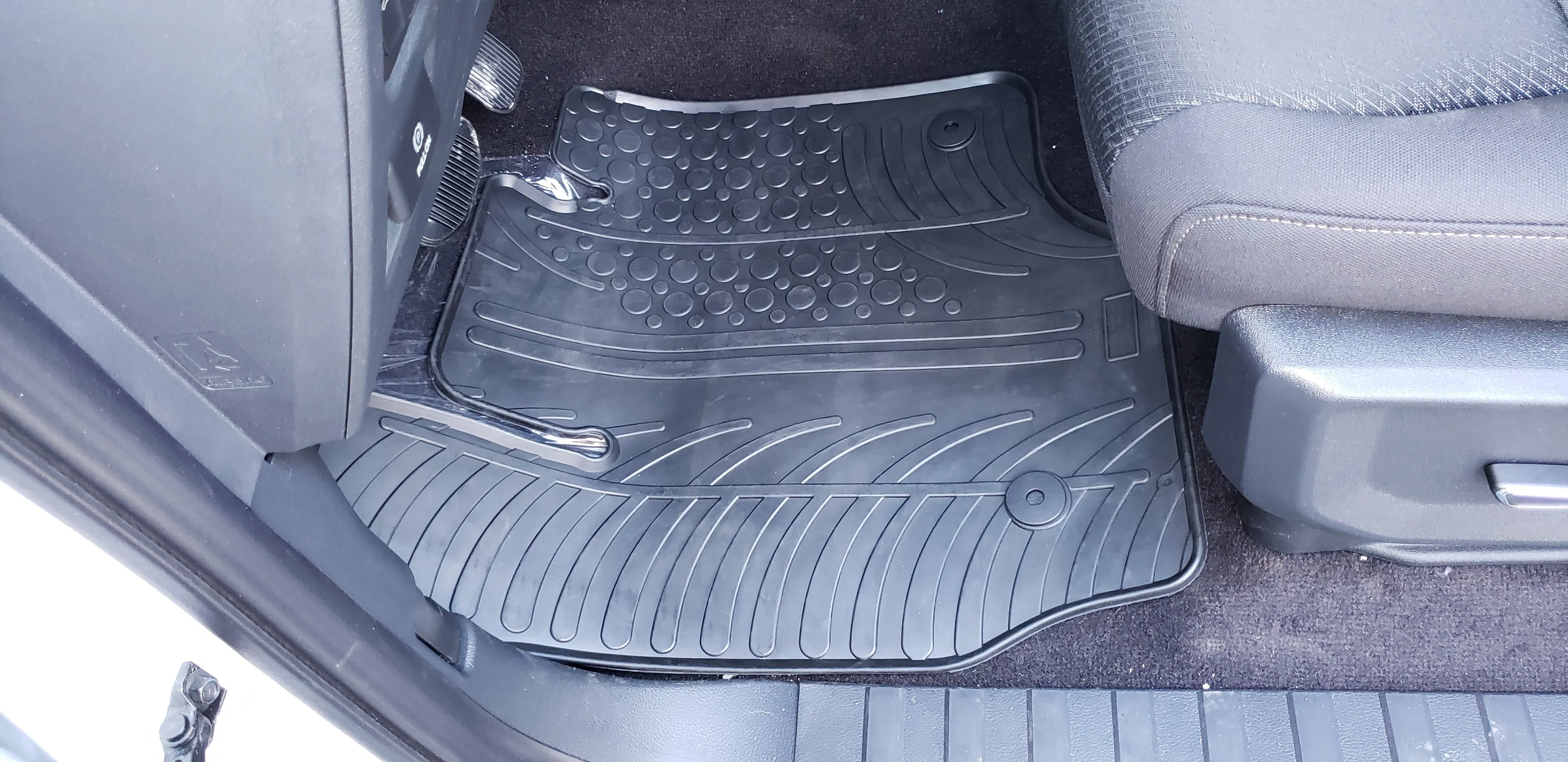 Custom Fit Floor Mats for Ford F-250/350/450/550 Super Duty-Crew/Extended Cab 2017-2024 (Carpet Floor & Tool Box)