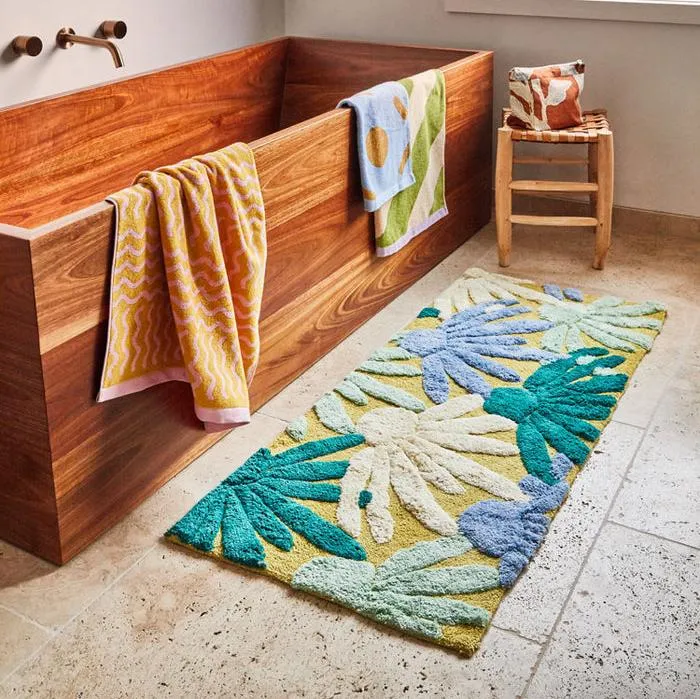 Margarita Bath Runner