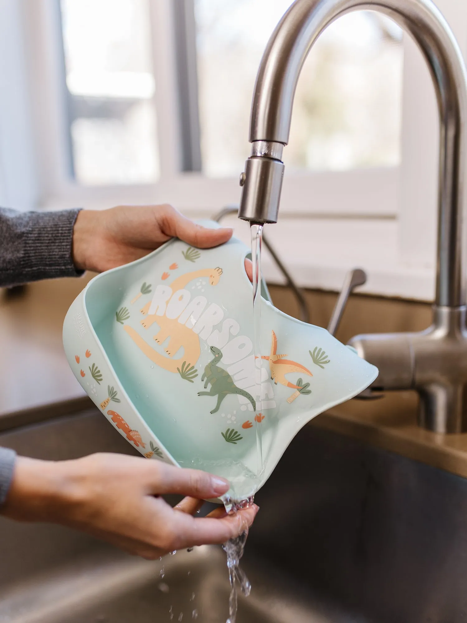 Silicone Bib - Roarsome