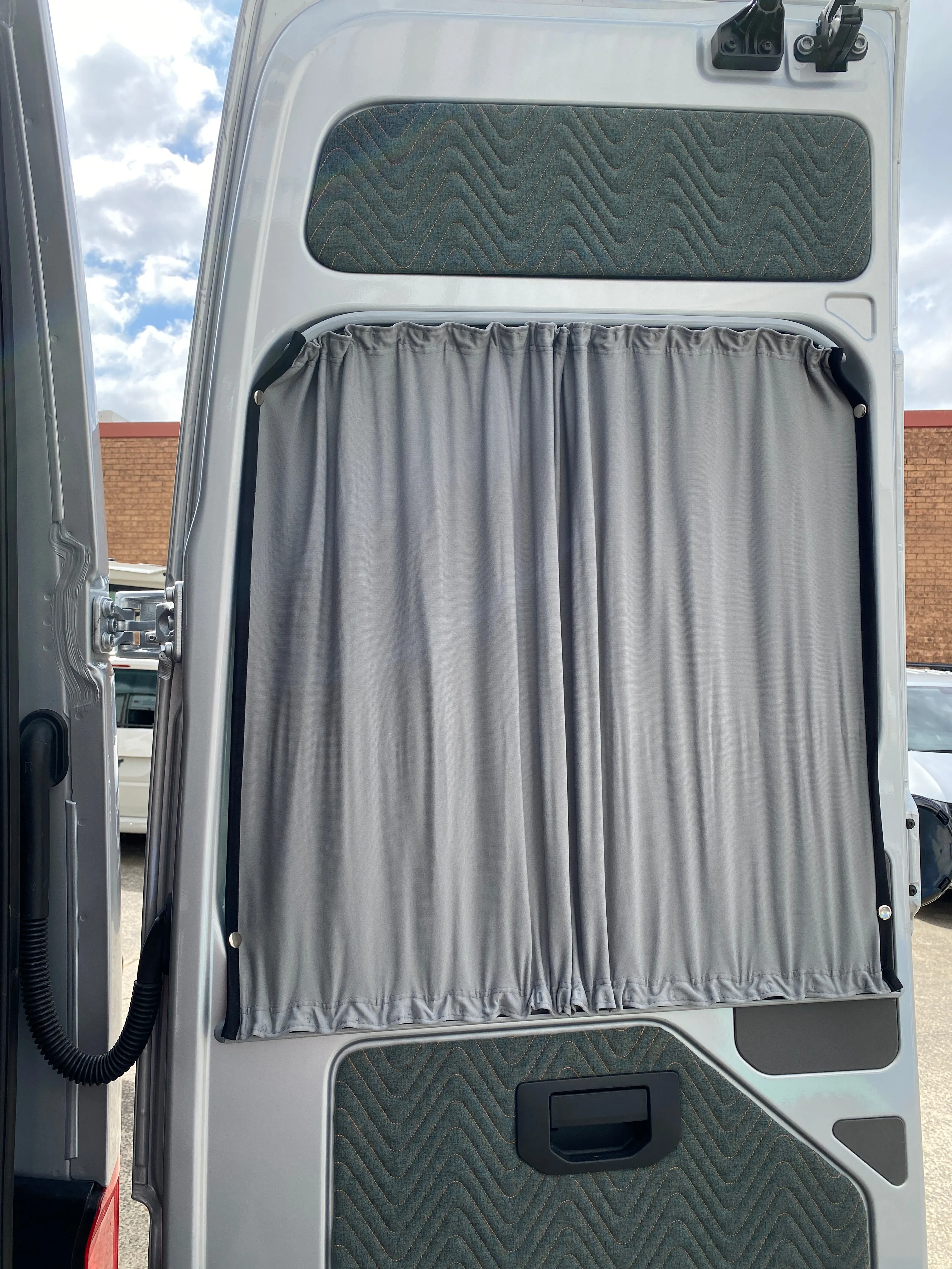 VW Crafter (2017-onwards) - 2pc Window Blackout Curtain - Barn Door