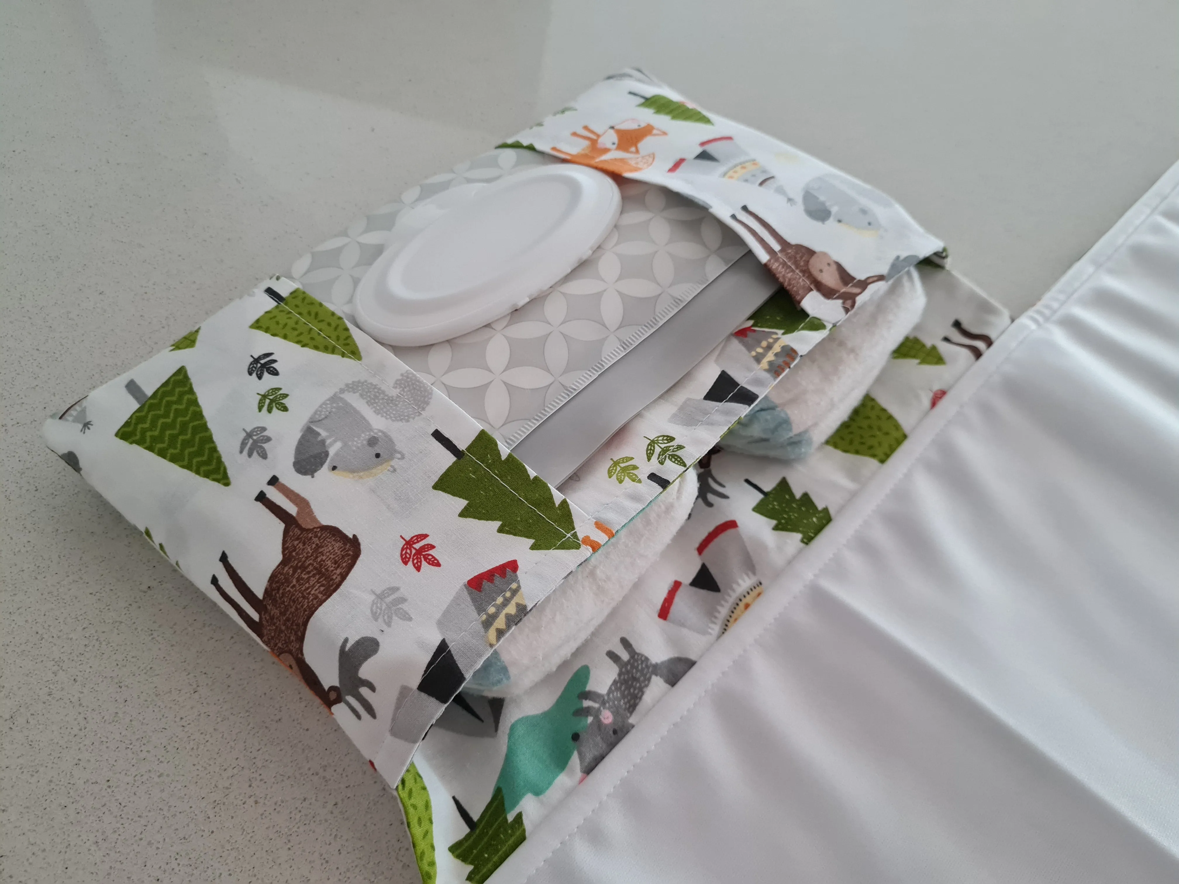 Woodland Friends change mat clutch STANDARD